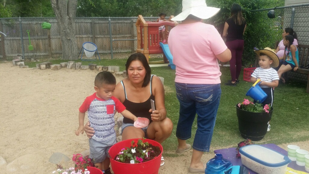 Family Gardening_EarlyHeadStart Wild Plum Center